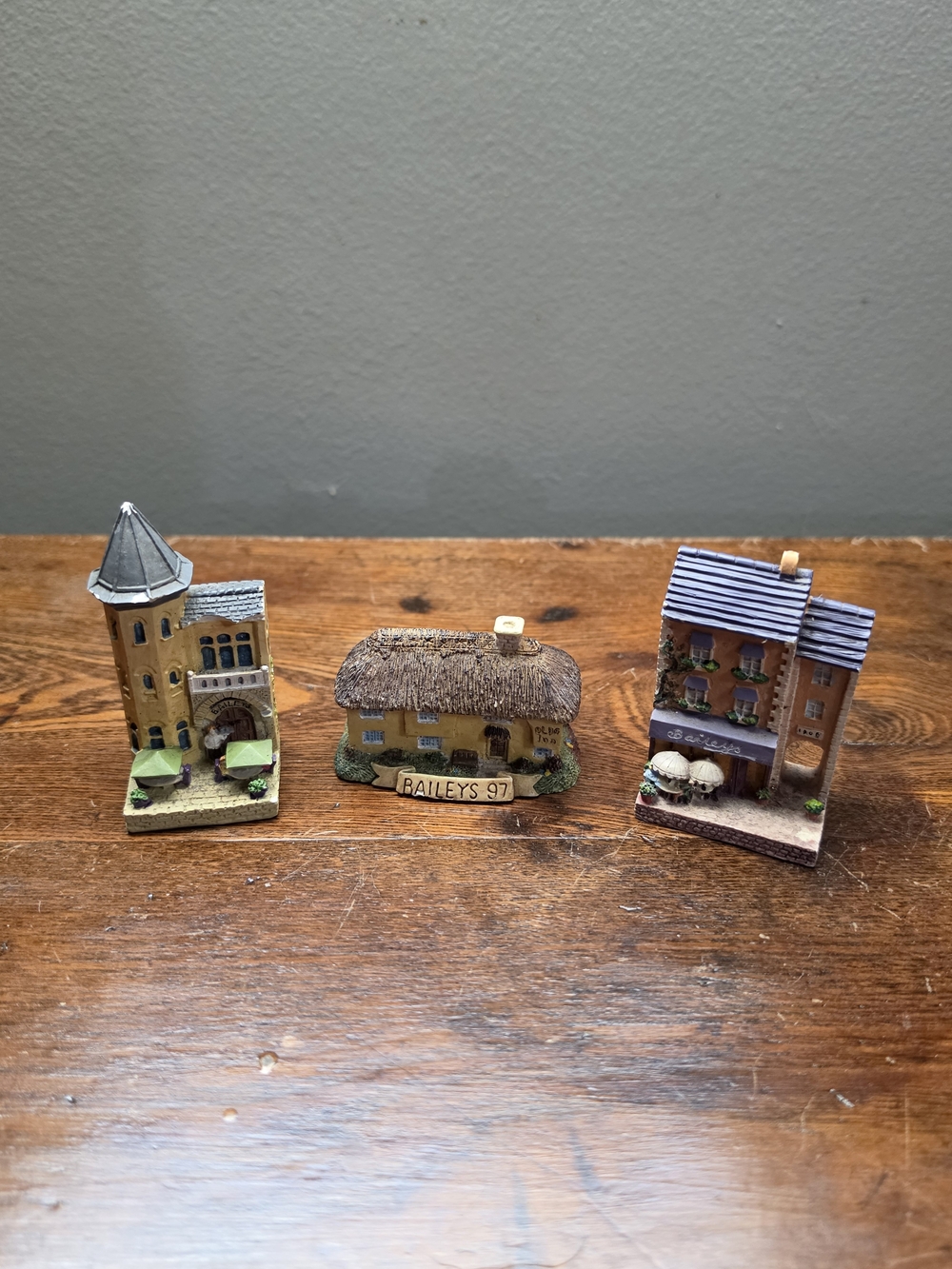 Baileys Irish Cream Miniature Village Set of 3 – 1997 & 2000 Limited Edition Vtg